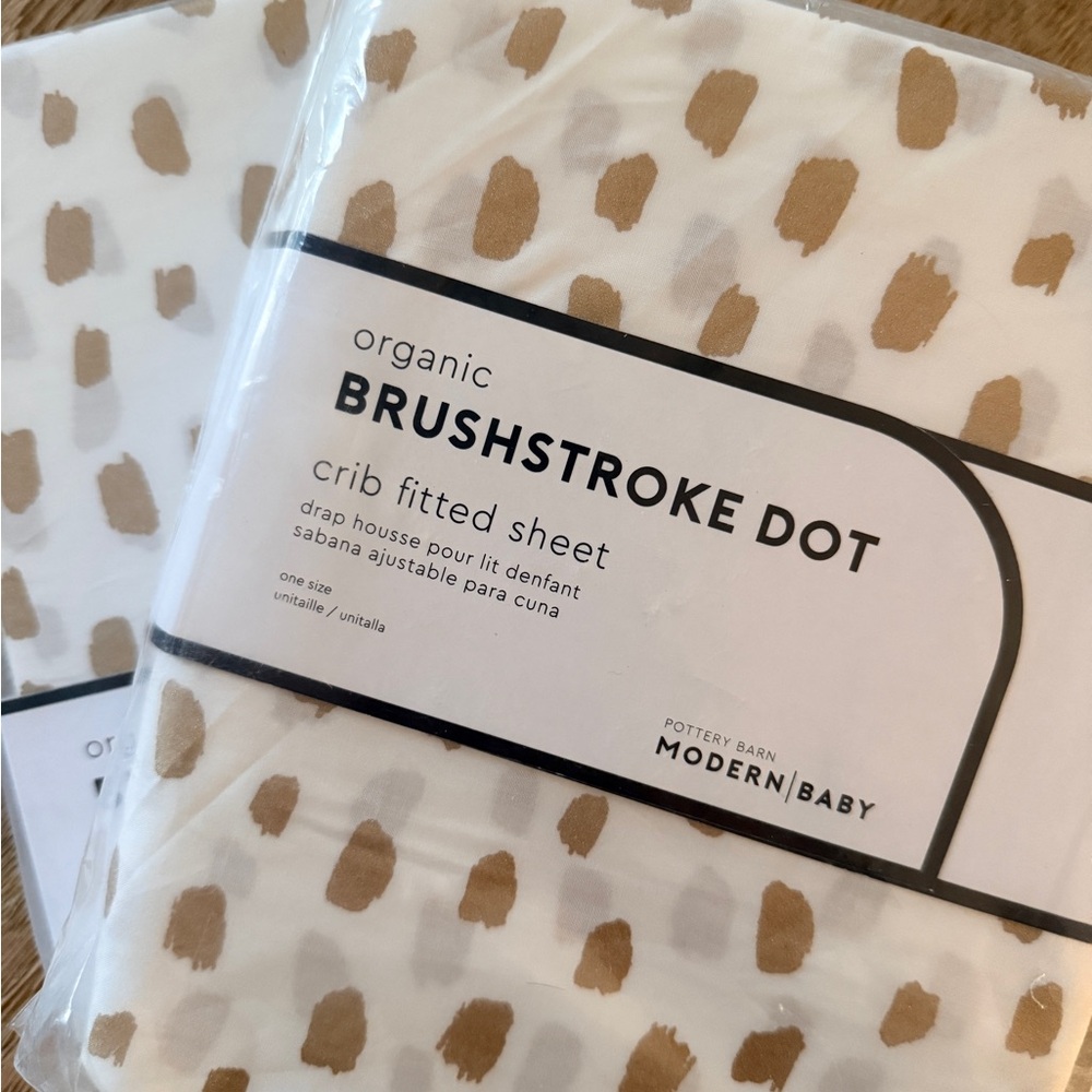 Pottery Barn Organic Brushstroke Dot Crib Sheet - Tan and White